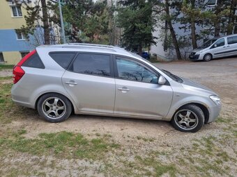 Kia ceed sw - 12