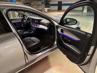 MERCEDES BENZ E220d-T 55tis. KM - 12