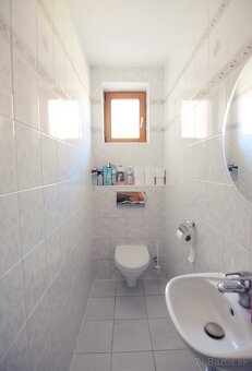 Na predaj krásny Rodinný dom,Trenčín-Zlatovce, pozemok 900m2 - 12