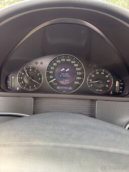 Mercedes-Benz CLK 500 5.0 V8 - 12