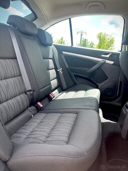 Škoda Octavia 2 Facelift 2.0TDI CR - 12
