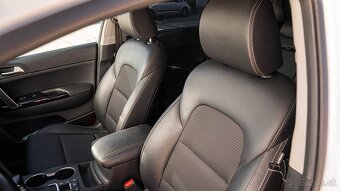 Kia Sportage 2.0 CRDi 4x4+ 48V Mild Hybrid Platinum AUTOMAT - 12