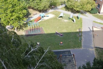 Predaj veľký 2,5 izbový byt Bratislava III - Nové Mesto - 12