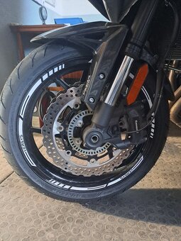 Kawasaki Versys 1000 S - 12
