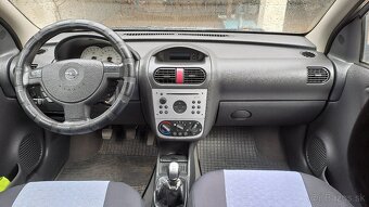 Opel Corsa C 1.4 16V Twinport - 12
