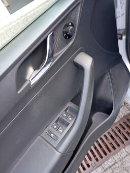Škoda Rapid 1.2 TSI 105k Elegance - 12