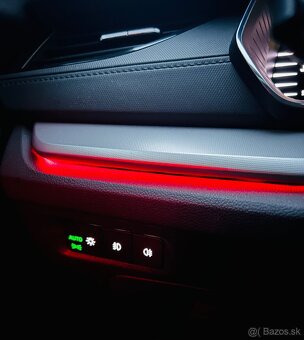 Škoda Octavia Combi 4 IV 2.0 TDI, 129.700 km, MATRIX/VIRTUAL - 12