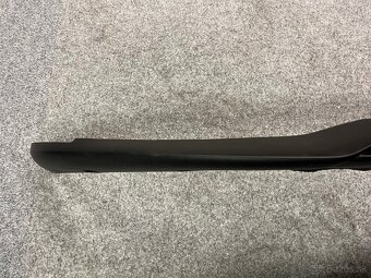 Porsche Taycan spojler nárazníka 9J1807541 - 12