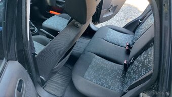 Ford Fiesta mk5 (2005) 1.3 benzín 51kw - 12