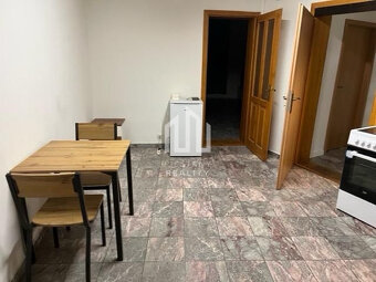 VÝRAZNÁ ZĽAVA nehnuteľnosť v centre Piešťan  stabilný prí - 12