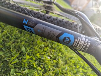 Dámsky horský bicykel DEMA,M, 29",odpružená vidlica,Shimano - 12