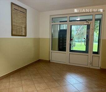 NA PREDAJ 1 izbový byt, loggia, Trieda SNP, Košice - Západ - 12