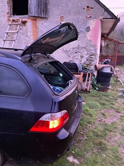 BMW E61  530d 170kw - 12