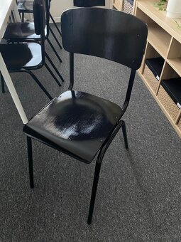 Lavice, stôl a stoličky - 12