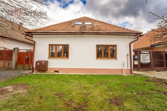 NÁMESTIE ANDREJA HLINKU - 120m2 dvojdom s 3 bytovými jednotk - 12