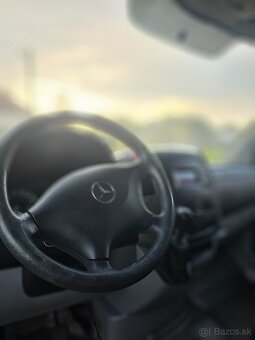 Mercedes Benz-Sprinter - 12