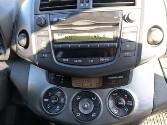 Toyota Rav4 4x4 2.0 benzín 116kW 1. majiteľ. automat - 12