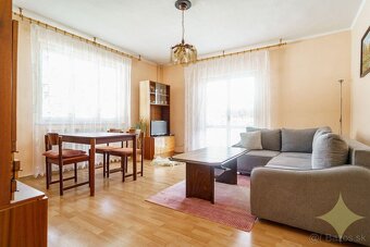 REZERVOVANÉ - Exkluzívny predaj rodinného domu v obci Skalka - 12