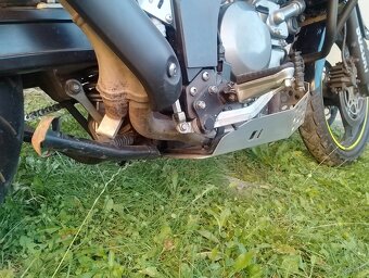 Suzuki  Vstrom 650 DL - 12