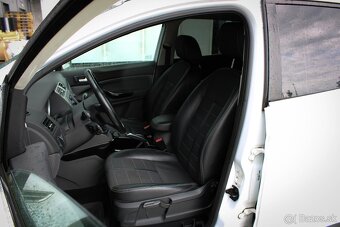 Ford Kuga 2.0 TDCi Duratorq Titanium AWD NELAKOVANÉ - 12