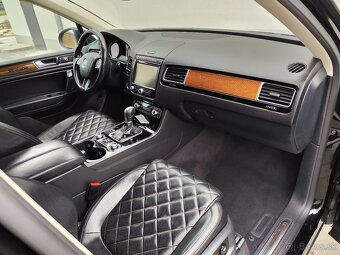 VW Touareg 3.0 TDI 193 kW R-Line Executive Edition - 12