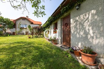 RODINNÝ DOM - PEREŠ - BYSTRICKÁ UL. - PRIESTRANNÝ A ŠIROKÝ P - 12