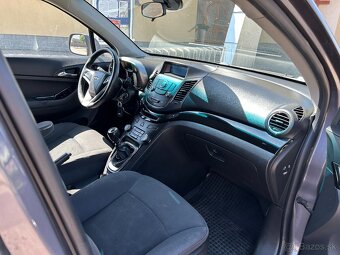 Chevrolet Orlando 1.8 16V LT r.v.2011 Nová STK+EK 4/2027 - 12