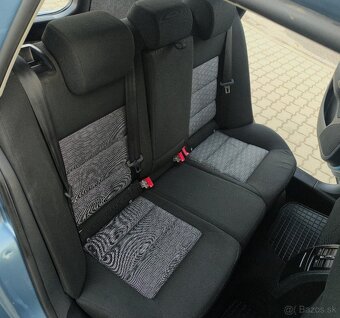 ŠKODA OCTAVIA COMBI 2.0 TDi 103KW NAVI ŤAŽNÉ - 12