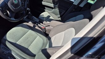 Škoda Superb Combi 1.6 TDI CR DPF Ambition - 12