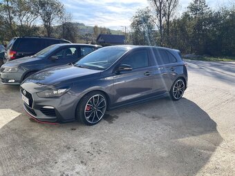 Hyundai i30N - 12