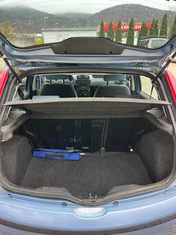 Fiat Punto 1.2 – 2006, 80 950 km Automat - 12