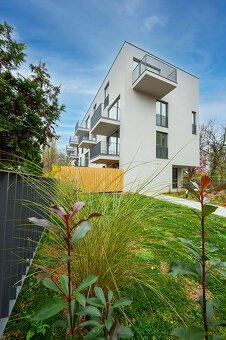 Prenájom 2i bytu v novostavbe, s balkónom, výťahom a garážou - 12