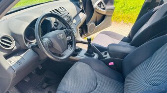 Toyota Rav4 D4-D 4x4 - 12