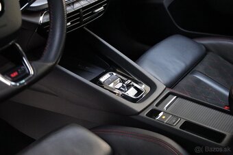 Škoda Octavia Combi 2.0 TDI RS 4x4 DSG - 12