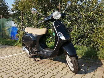 Piaggio Vespa 125 LX - 12
