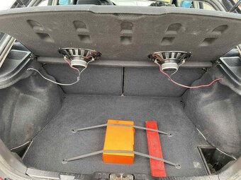 Predám BMW e36 316i compact - 12