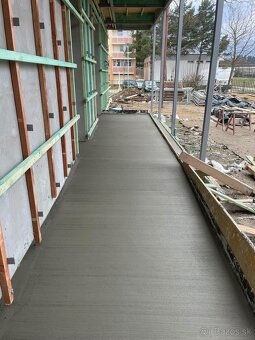 Priemyselne podlahy , metlickovy beton, lesteny beton - 12