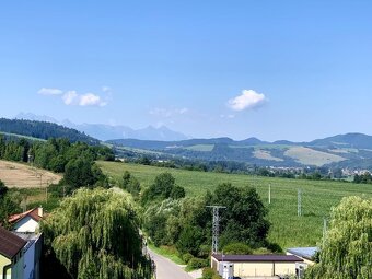Priestranný 3-izbový byt s výhľadom na Vysoké Tatry - 12