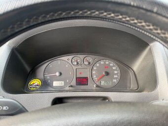 Volkswagen Caravelle T5 LONG - 12