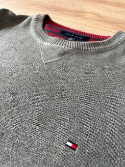 Predám pánsky nosený sveter TOMMY HILFIGER veľkosť L - - 12