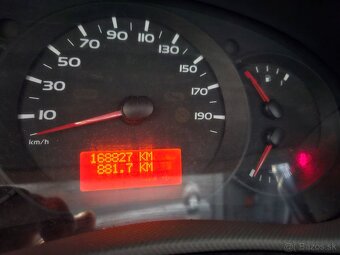 Plošina Renault Master - kôš pre 2 osoby 200kg - 12