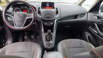 Zafira Sports Tourer - 12
