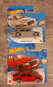 Hot wheels - 12
