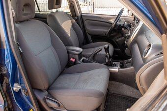 Toyota RAV4 2.0 D-4D - 12