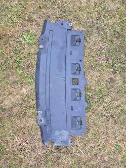 Predny naraznik Citroen C5 II - 12