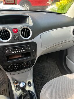 Predám citroen c3 r.v. 2006 - 12