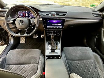 Škoda Superb Combi 2.0 TDI SCR Sportline DSG Black - 12