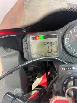 Honda CBR 600F F4i - 12