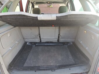 Renault Scénic 1.9 dci - 12