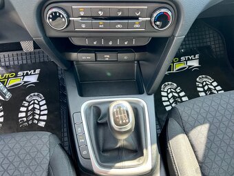🚗 Kia Ceed 1.0 T-GDi Silver – 04/2022 | 32 672 km - 12